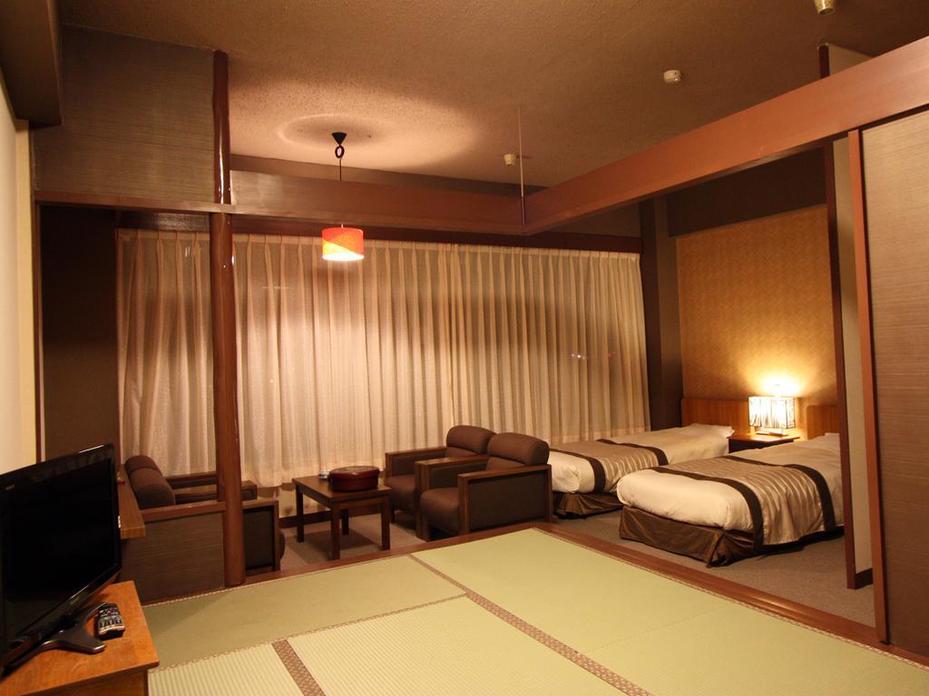 Misasa Royal Hotel Exterior photo