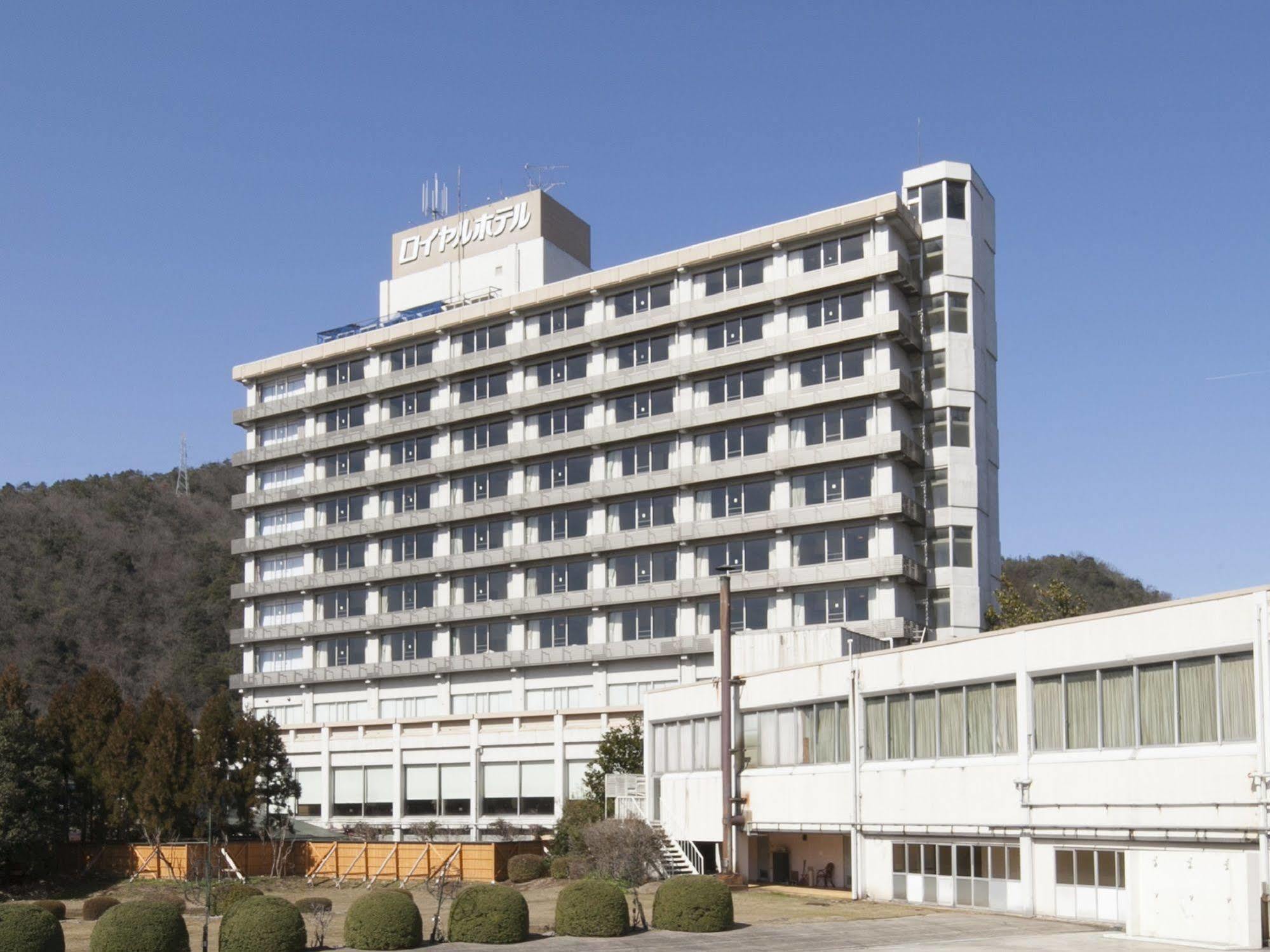 Misasa Royal Hotel Exterior photo